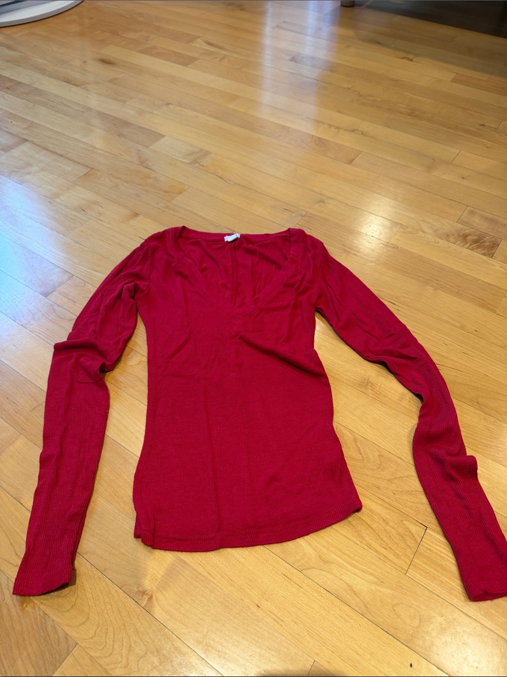 Garage Women's Red Long-Sleeve V-Neck Ribbed Top